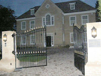 Domestic house gates